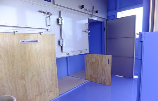 小物から長物まで各種道具が効率よく収納できます。
ご希望により中身は自由にカスタマイズ可能！